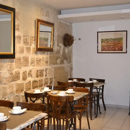 Szálloda William's Opera