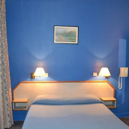 Hotel William's Opera 3*