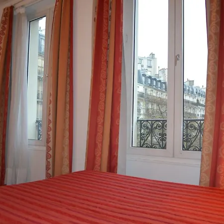 Hotel William's Opera