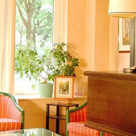 Szálloda William's Opera 3*