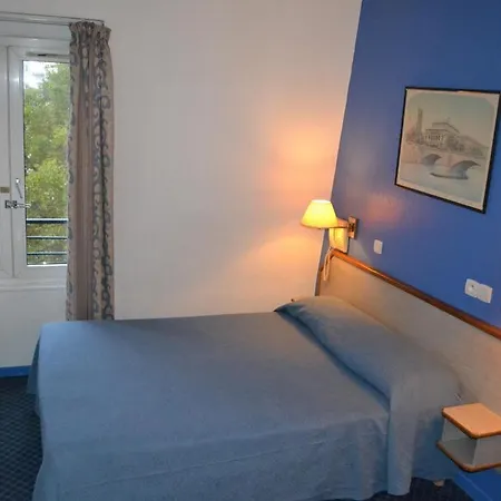 William's Opera Szálloda 3*