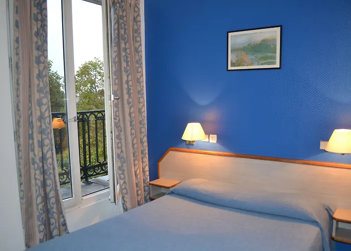 William's Opera 3* Parigi