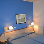 Hotel William's Opera